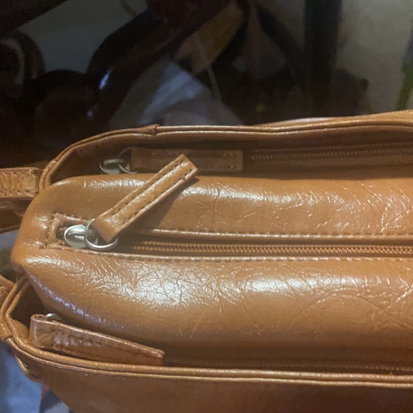 Aurielle Shoulder Bag - Picture 5 of 7